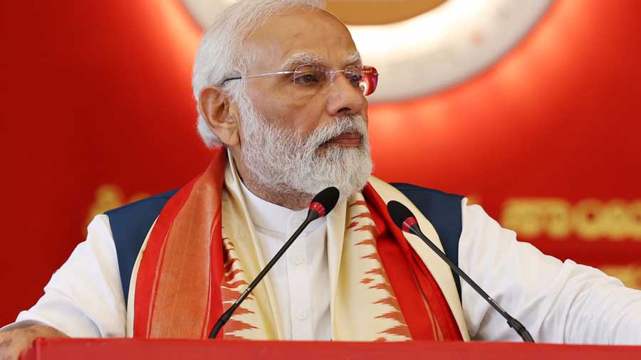ભારત એક વિકસિત રાષ્ટ્ર બનવાના માર્ગે આગળ વધી રહ્યું છેઃ PM મોદી